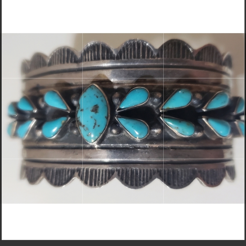 Turquoise and silver braclet